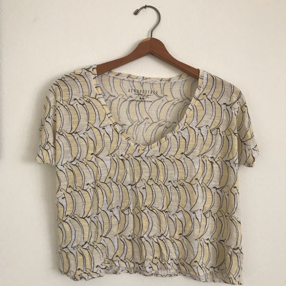 AEROPOSTALE banana short v-neck tee